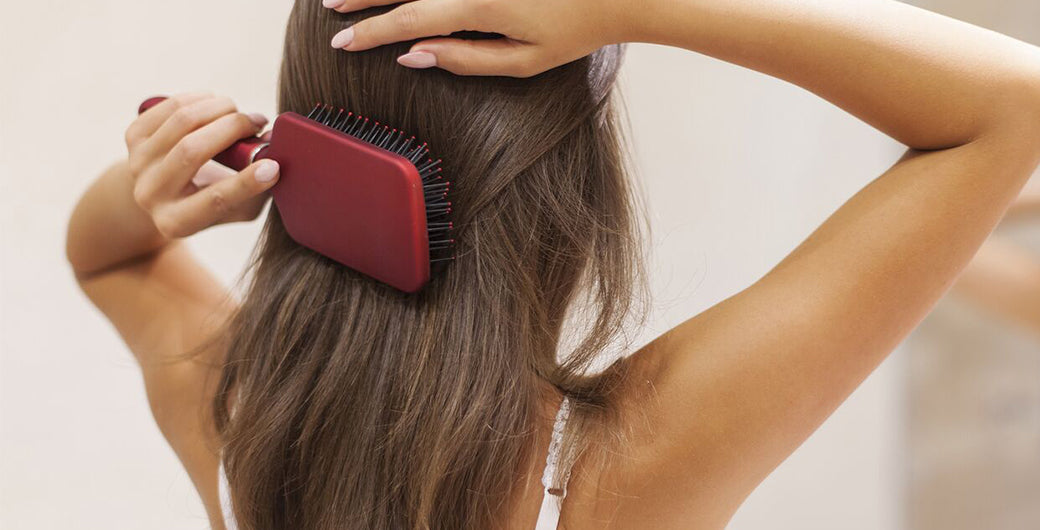 Mieux comprendre la chute de cheveux pour mieux la combattre