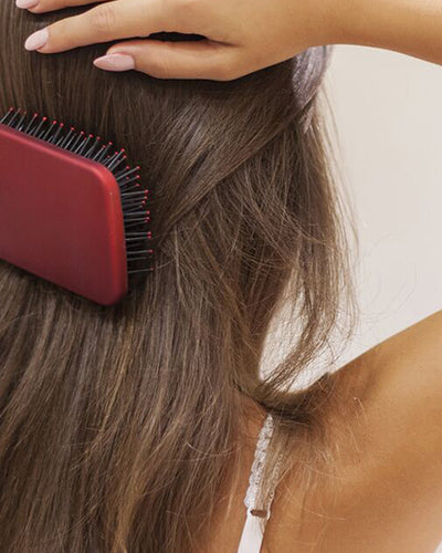 Mieux comprendre la chute de cheveux pour mieux la combattre